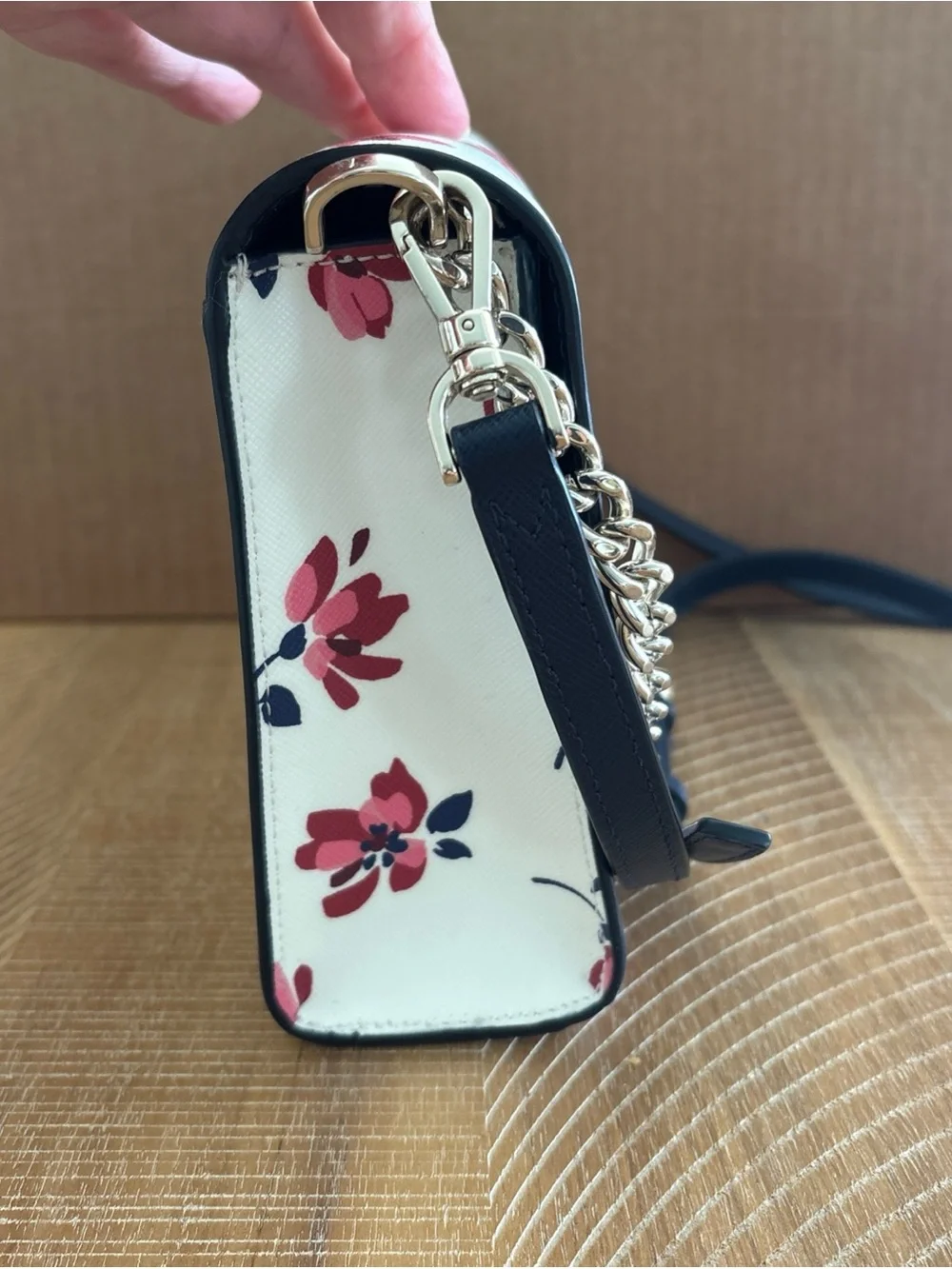 Kate Spade New York Carson Flowers Print Convertible Shoulder Crossbody Purse